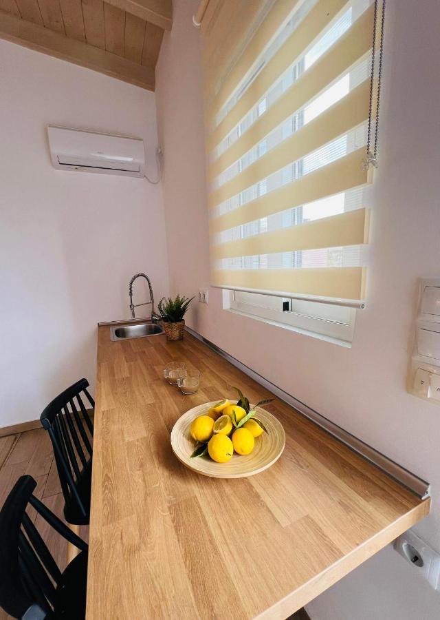 Abuelo Apartment Artemida  Dış mekan fotoğraf
