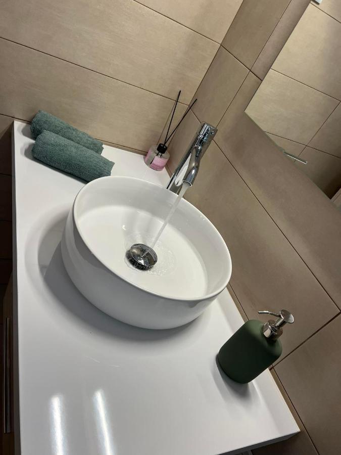 Abuelo Apartment Artemida  Dış mekan fotoğraf